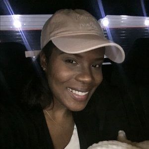 Meet your Posher, Denice!